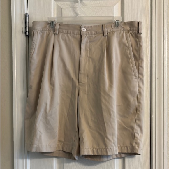 Nike Men's Tan Golf Shorts - Picture 1 of 5